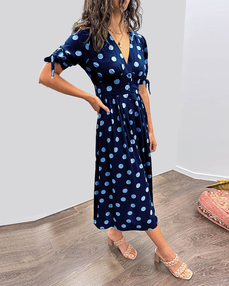LINJA Stockholm™ | Elegant Prickig Klänning